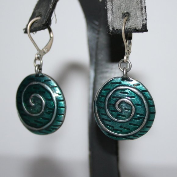 Vintagejelyfish Jewelry - Beautiful silver and teal dangle earrings